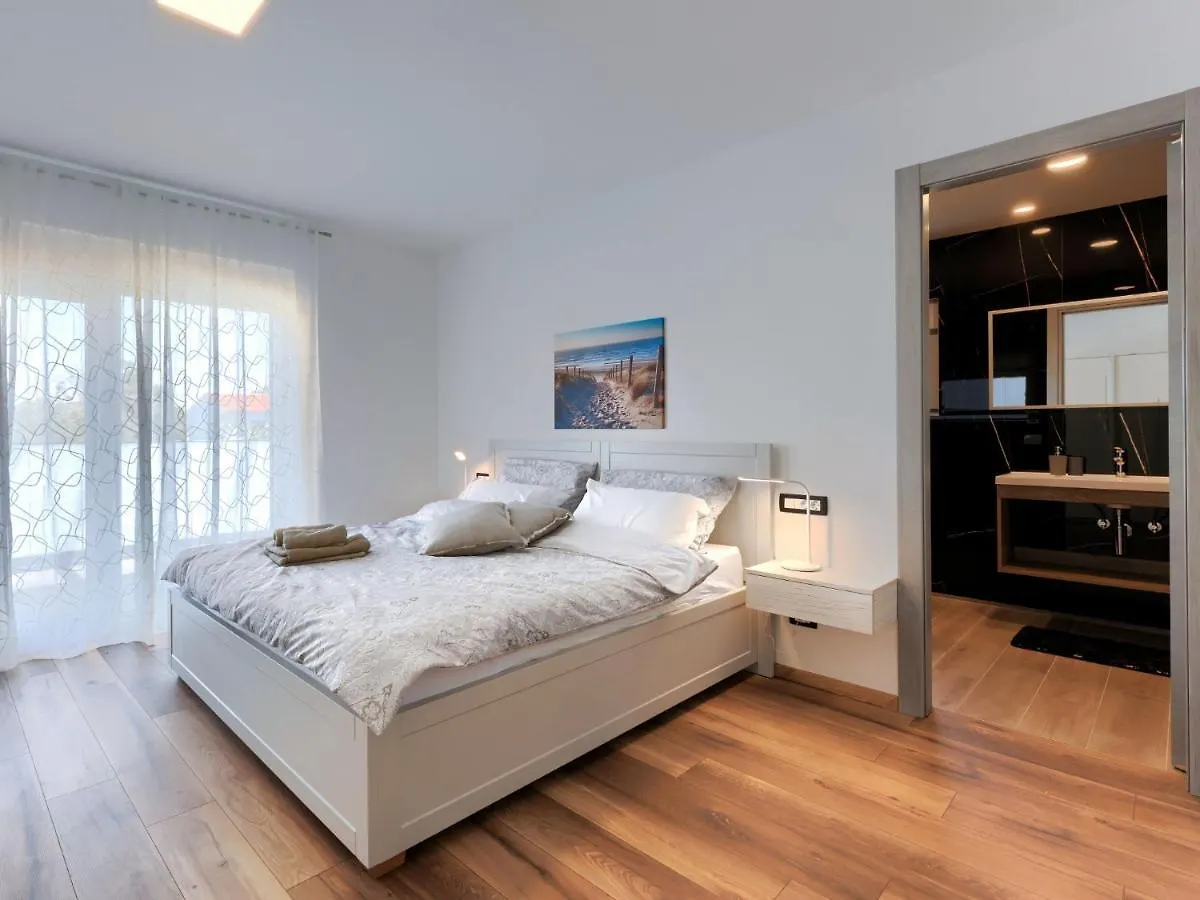 Holiday Home Villa Dora By Interhome Pula