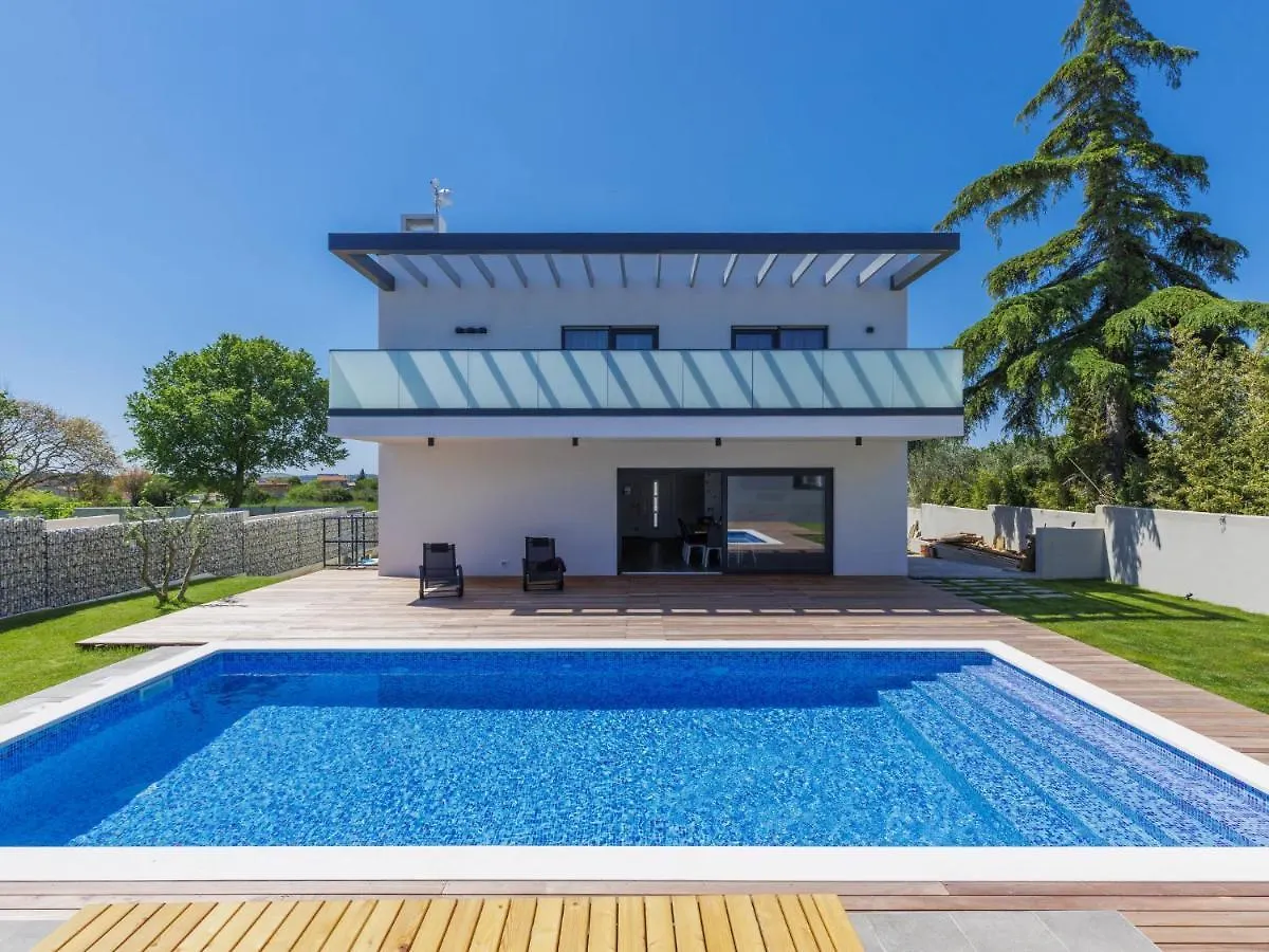 Holiday Home Villa Dora By Interhome Pula