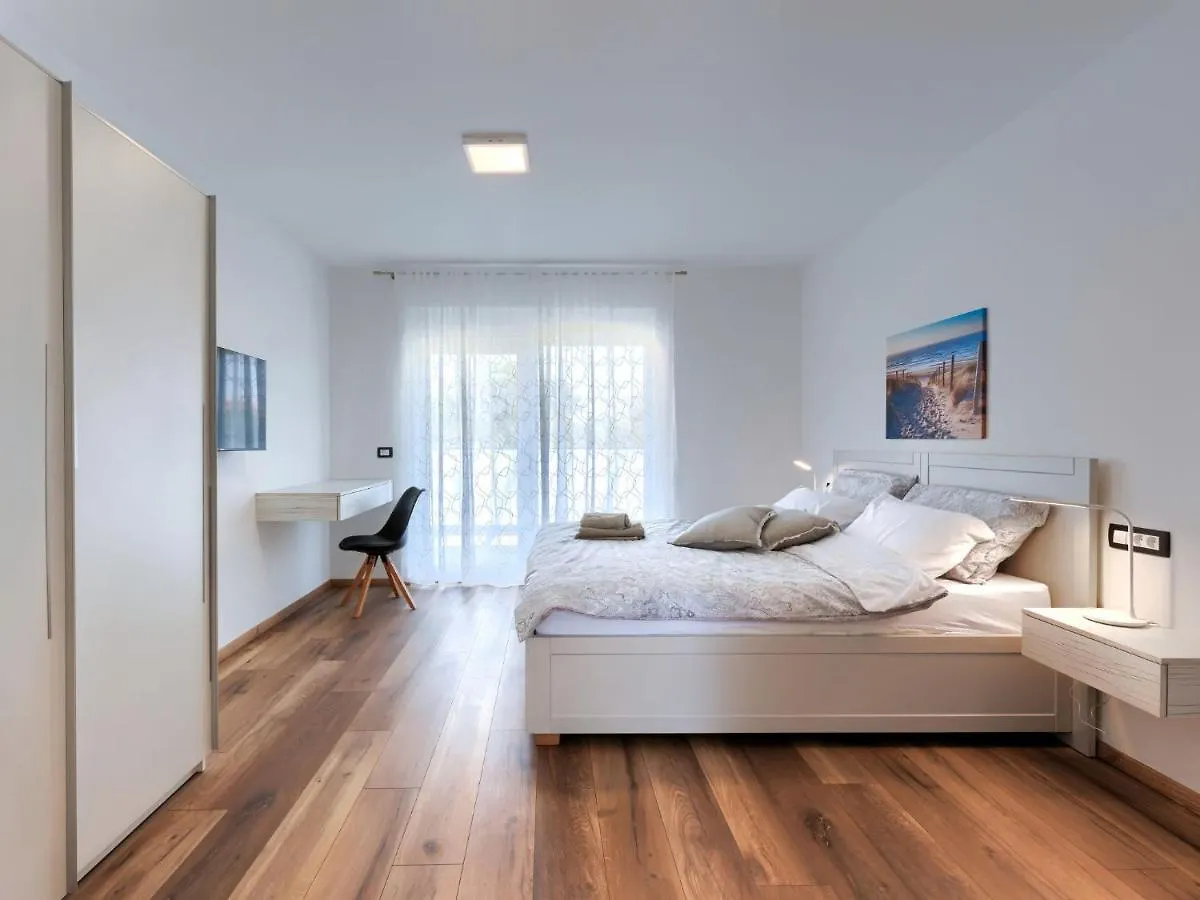 Holiday Home Villa Dora By Interhome Pula