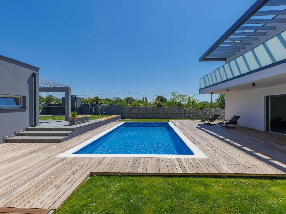 Holiday Home Villa Dora By Interhome Pula