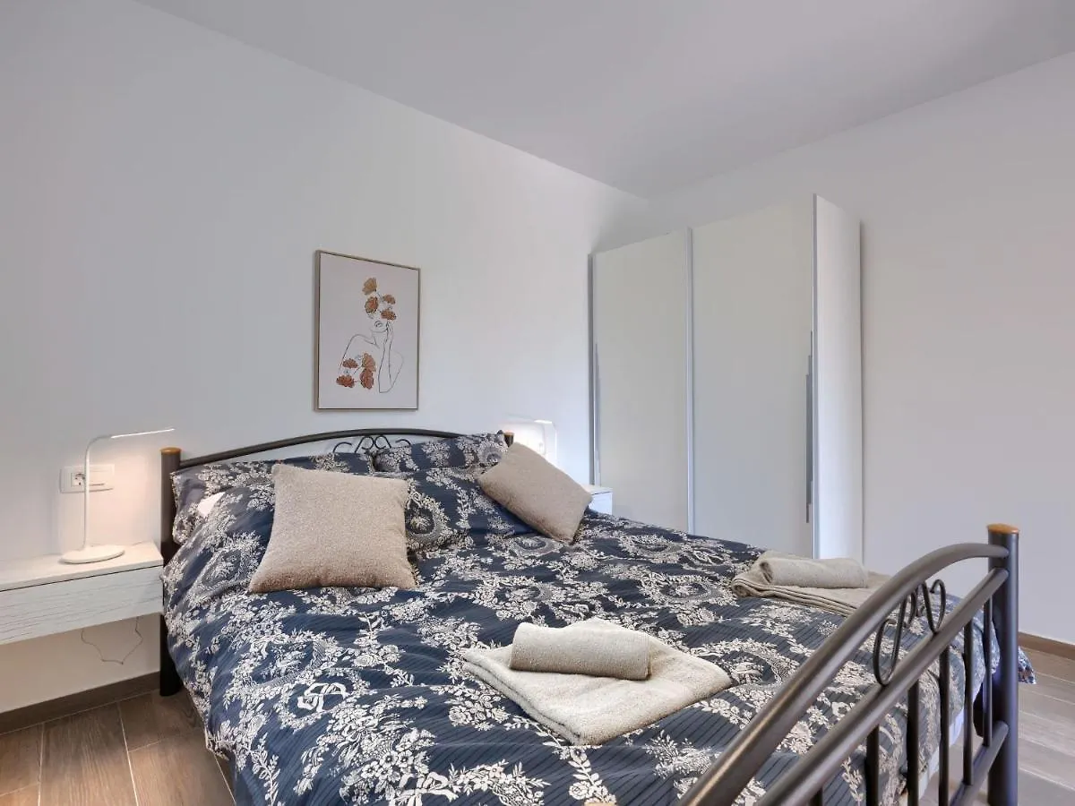 Holiday Home Villa Dora By Interhome Pula