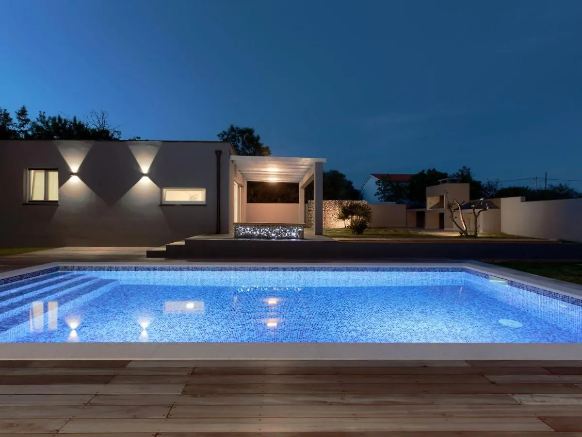 Holiday Home Villa Dora By Interhome Pula