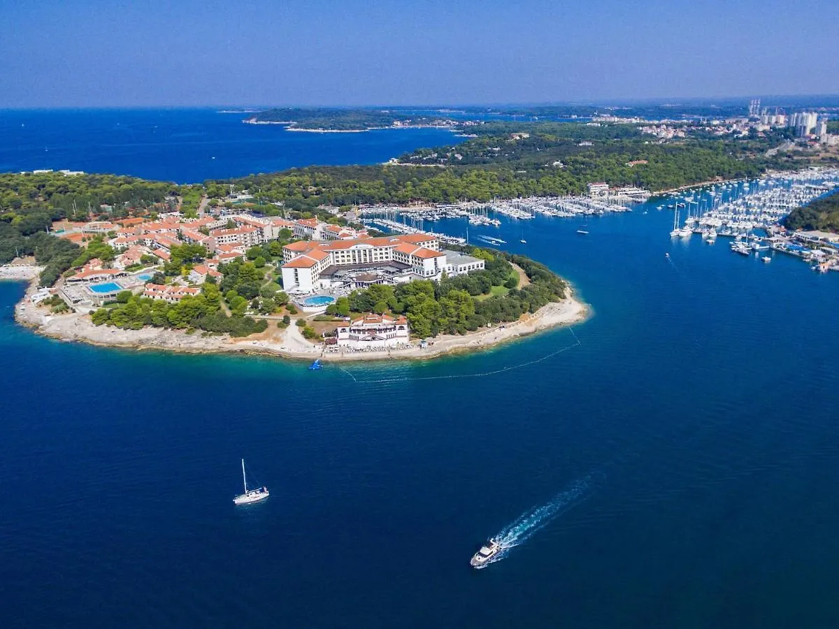 Holiday Home Villa Dora By Interhome Pula 0*,  Croacia