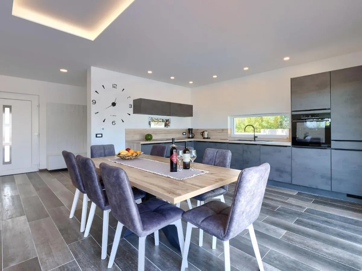 Holiday Home Villa Dora By Interhome Pula 0*,